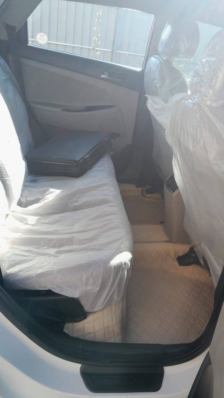 توسان امريكي ٢٠١٧ فول مواصفات ماعدا الفتحه
محركها ١٦٠٠ تيربو
135 ورقه
المثنى السماوه ***********
