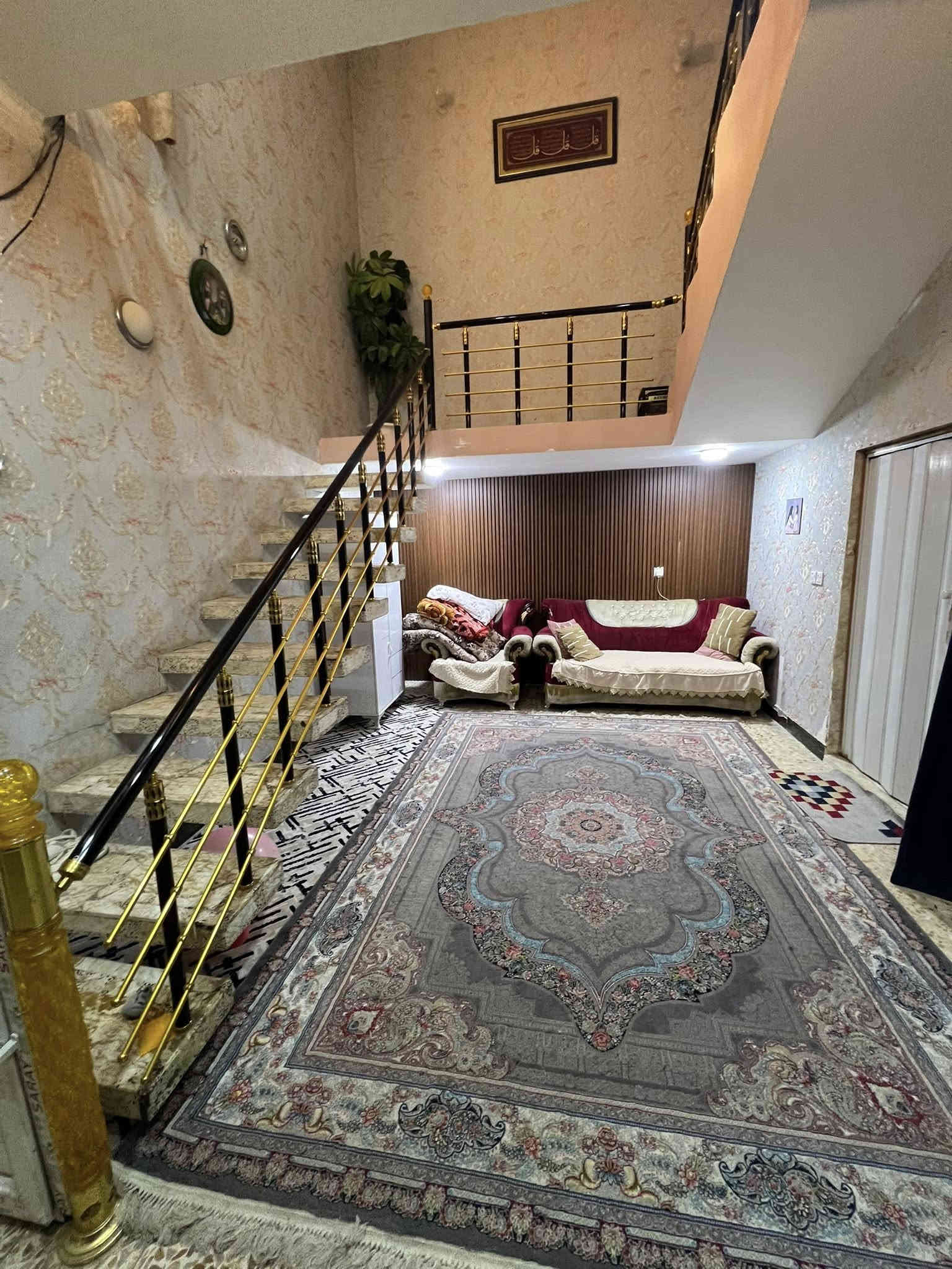 🏠دار للبيع 🏠
__
⭕العنوان:حي الفرات 
  ⭕️خلف؛اسواق الجوهره 
⭕موقع مميز _
____
🌿طابوصرف 
🌿طابقين 
🌿عكاده
🌿عل شارع 15

♦️المساحة 121م
♦️الواجهة  : 10متر
----------------
                     
تفاصيل الدار 🏠
___
🌿غرف نوم عداد3 💯
🌿صالة عداد2
🌿مطبخ 
🌿استقبال 
🌿مجمع صحي 

    
   #مكتب_صناع_المال_للعقار 
عنوان المكتب
الفرات شارع الصب قرب التسفيرات 
للاستفسار مراجعة المكتب اولاتصال على الارقام 
***********
***********
