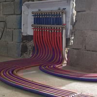 الهاتف: 07702930143 - لتركيب المدافئ المركزية، المشعات، الحمامات الترك...