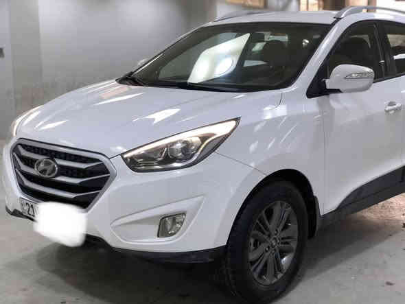 سلام عليكم هونداى توسان للبيع موديل 2015 شكل جديد سياره احله من صور سياره مال بيت جديده ماشيه 130 آلف تايرات جديد بسمى رقم سليمانية جديد سنويه لحد 29 كتلوكات و سويجات اثنين موجود مواصفات تحكمات استيرن إشاره بل مرى تبريد قطعتين لايت ليد لايت اسود ويل اسود بلادى محرك الفين دوش مامفتوح سياره كله على بلاد سياره مكفول كفاله عامه ماعده صندوق خلفى جوه رقم شويه بيهه صبغ بعد مكفول سياره سعرها 170 بيهه مجال للشراى مكانى قضاء كلار اتصال ***********
