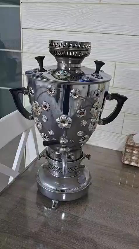 ئە و سە ماوە رانە بۆفرۆشتن بیعە یبن نە وتیە کە نرخ70هە زار سپیە کە 20هە زار سورە کە 25هە زار ئامیری قاوە 20هە زار شوین هە ولیر***********
