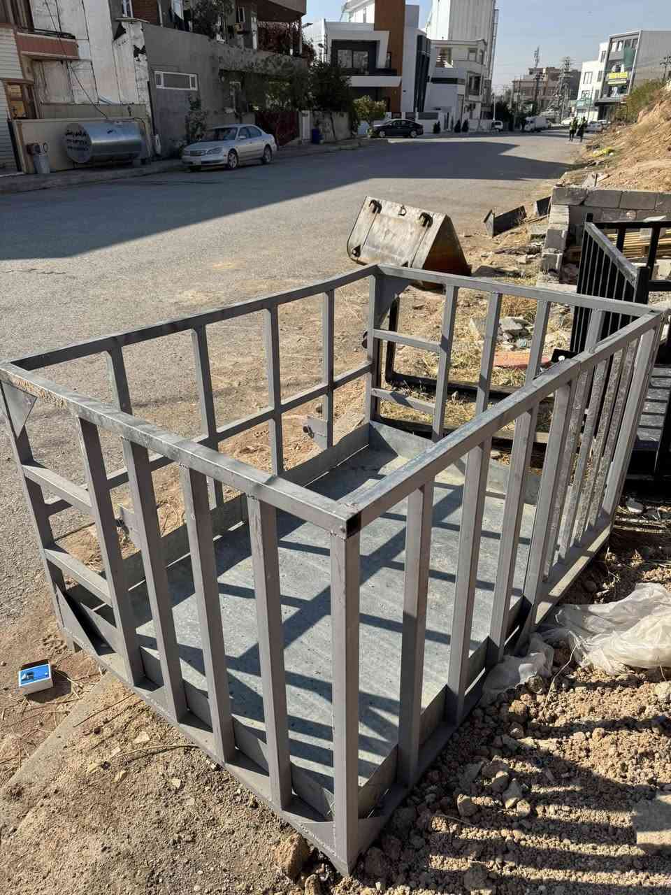 سه له بؤفرؤشتن***********
