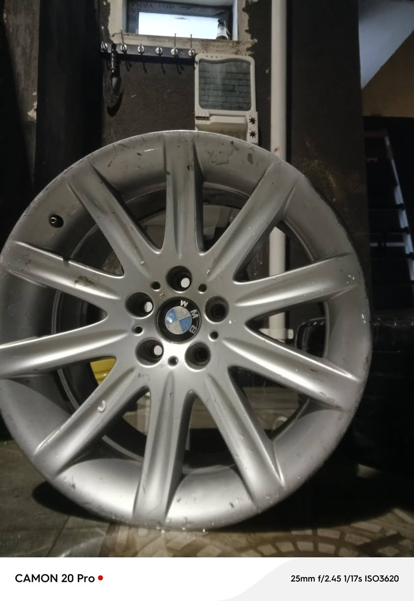 للبيع حجم ١٩بيهن تصليحات ب٣٠٠قفل


**إذا كنت صاحب هذا الإعلان وتريد حذفه لأي سبب، رجاءا أرسل رسالة إلى الدعم الفني**