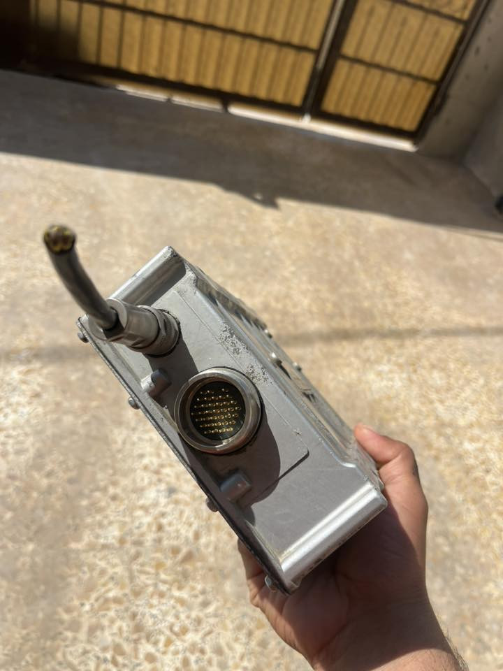 للبيع غراض كرين تادانو 
اف اكس 
عقل كامل مع تفرعاته شغال
كنترول 4 خطوط يشتغل عادي وكهربائي 
2جكات نضيفات 

مع طابوكه كنترول كهربائيه شغاله 
مه ريمونت خطين شغال

للاستفسار
***********واتساب
***********
