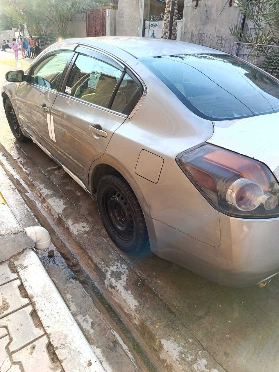 بيع مستعجل سونار مرافق  20012 السعر 80  بيع مستعجل مستعجل ***********
