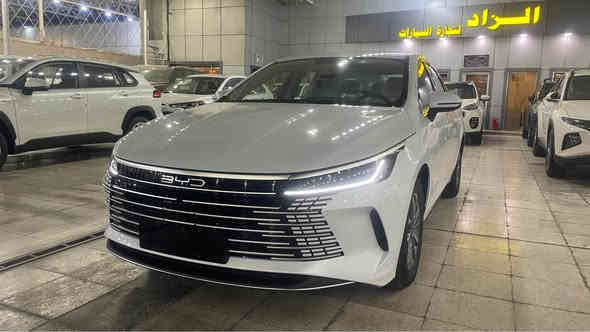 السلام عليكم 

____________________

Destroyer BYD 05💥توفر لدى معرض الزاد 

موديل ☑️2025 ☑️ بي واي دي دستروير 

🟩السعر : 🔥🔥19,000,000🔥🔥مليون 

السعر شامل الدلالية ✔️🙋🏻‍♂️

 

سيارة سيدان مدمجة بنظام هايبرد🔥 PHEV 

تجمع بين محرك بنزين هايبرد   بلكن ومحرك كهربائي

أبرز المواصفات :

بطارية ليثيوم فوسفات تدعم الشحن السريع

شاشة دوّارة 12.8 إنش بنظام ملاحة وتحديثات OTA

نظام صوتي بـ6 مكبرات صوت + ميزة الكاريوكي

حساسات وكاميرا خلفية – مثبت سرعة – مقاعد جلد  ابيض رياضي 

تصميم خارجي عصري بمصابيح LED ومقصورة عازلة للصوت

 

المواصفات 

حساس خلفي 

شاشة دوارة 

كامراة خلفية دوارة 

اوتو هولد

هند بريك بصمه 

تشغيل السياره بصمه مع كارت دخول ذكي

مقاعد جلد 

لايت زينون 

لد نهاري LED

بك لايتLED

3انضمة للقيادة 

مانع تزحلق

مثبت سرعه 

تشغيل عن بعد 

شاشة ذكية تدعم جميع البرامج

 سعة الخزان 44لتر  اتمشيك 1200 كم 

العنوان /معارض البياع _الشارع الثاني _معرض الزاد

📞***********

📞*********** بغداد
