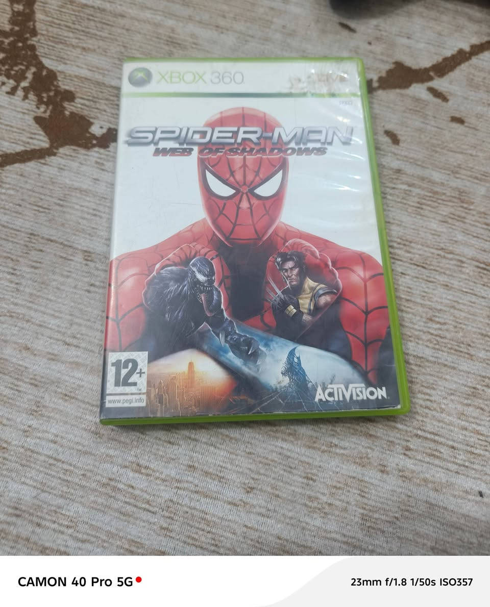 بلي اكس بوكس 360 اسلم مهكر كل ملحقات وياه كامله 3 يدات و كامره
وسعر 100 الف وبي مجال 
تواصل خاص 
او واتساب  ‏‪***********‬‏
