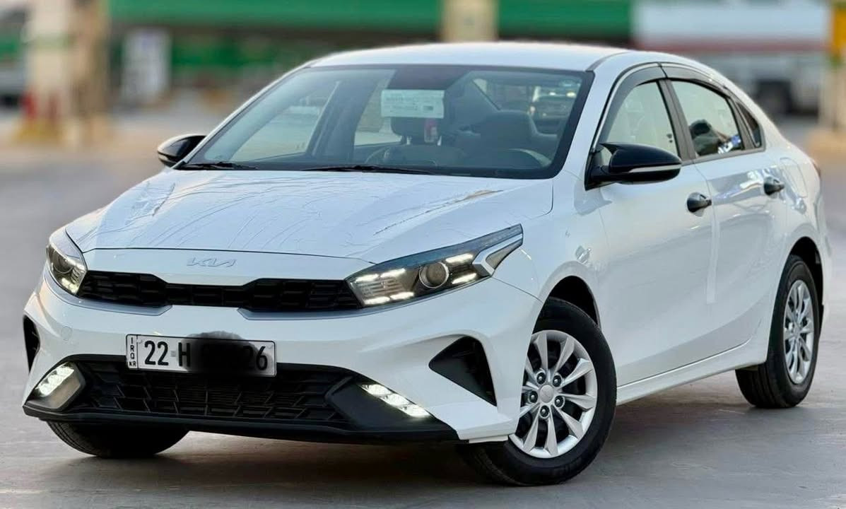 السلام عليكم للبيع كيا سيراتو موديل 2024 
مكينه 2000 تبريد قطعتين رقم أربيل تحويل أو وكاله باأسم شركة سعد ماشيه ١٩ الف مكفوله من الصبغ 
بيه طخه خفيفه جوه الرقم ومكحلها فقط 
مكاني الصويره 
الاتصال ***********
