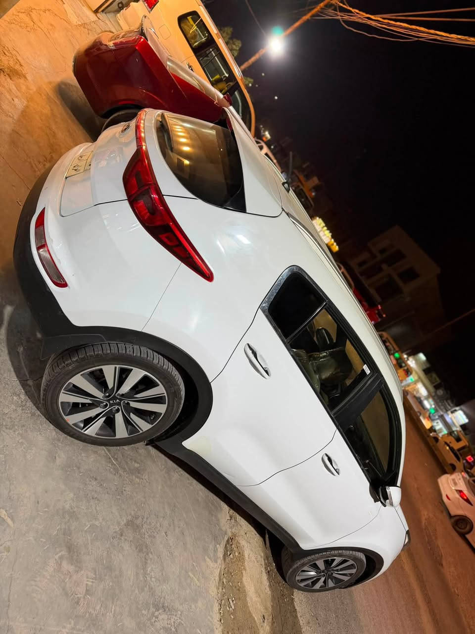🚗 كيا سبورتج 2018 (خليجي) للبيع 🚗
الموديل: 2018
 النوع: خليجي
 الحالة: كفالة عامة من الصبغ والتبديل.
 المواصفات: مواصفات السبورتج المعروفة.
 المكان: بابل
💰 السعر: 177 ورقة (وبيها مجال)
📞 للاستفسار والتواصل:
الاتصال على الرقم: ***********
