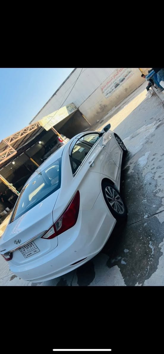 سوناتا ٢٠١٤ خليجي
رقم بغداد مميز
مكينه ٢٤٠٠ مامفتوحه
شركه عامه
قطعتين تبريد 
شفتات ستيرن
بيه صبغ جاملغ خلفي والباب كلير 
مكاني حله 
السعر ١٢٧وبي مجال
***********
