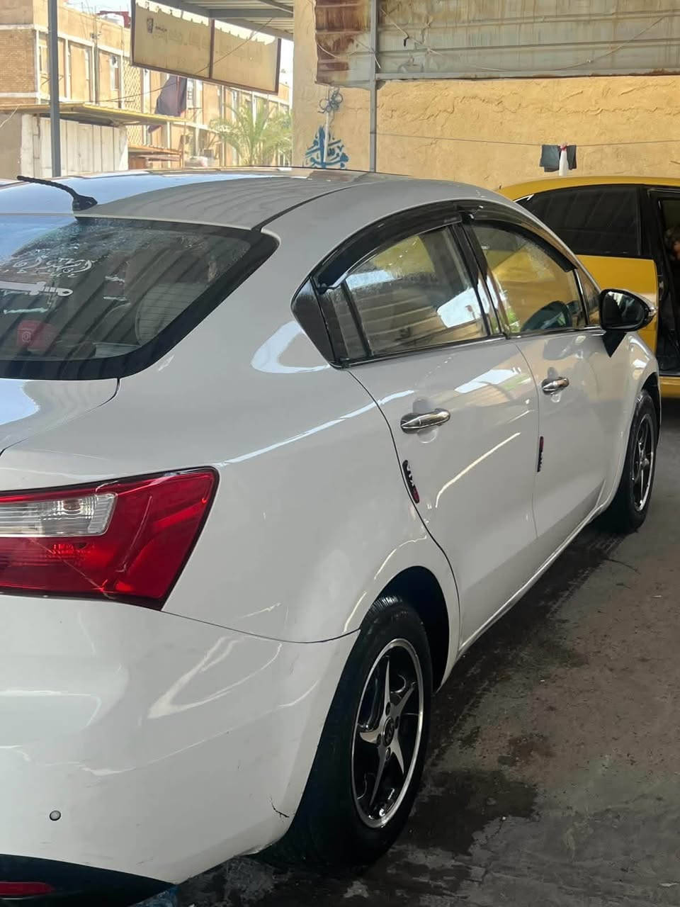 السلام عليكم
كيا ريو موديل ٢٠١٢ للبيع مكينة وكير خير من الله صدر ٦٠٪؜ صبغ بنيد وچاملغ بسبب حرق السعر ٨٠ وبيها مجال 
رقم الهاتف ***********

