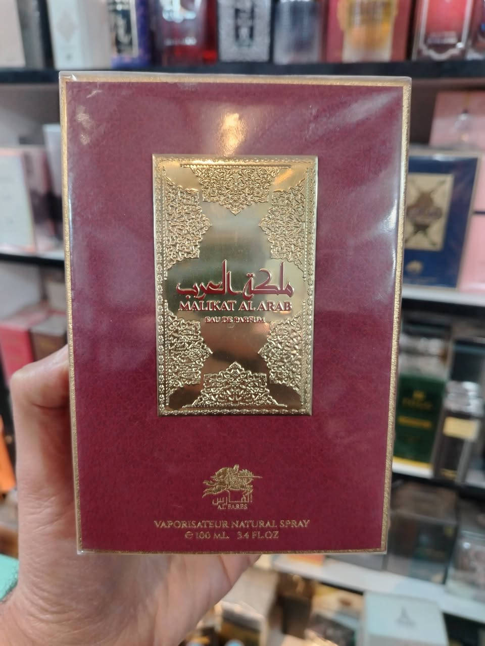 عطر ملكة العرب
من شركة إمبير الاماراتية ١٠٠مل
عطر نسائي فخم ذات عطر سويتي فانيليا ياتي بمكونات
مقدمة العطر من اللافندر والسرو
قلب العطر يضم البتولا والياسمين والبرغموت
قاعدة العطر تتكون من المسك الأبيض والعنبر

للتواصل واتس ***********
يوجد توصيل لكافة محافظات العراق
#بغداد #النجف #كربلاء #الديوانية #السماوة
