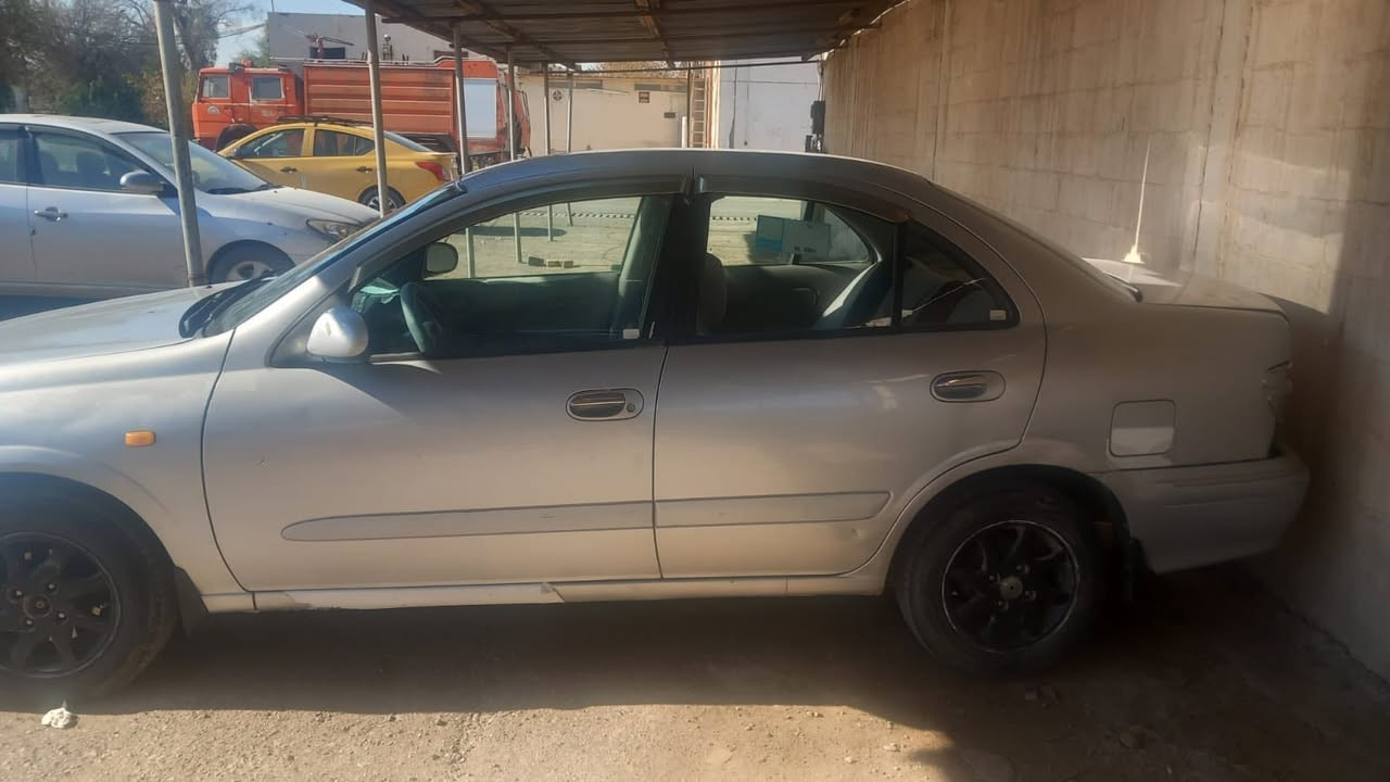 السلام عليكم
سني موديل2000
كير اوتماتيك 
تبريد شغال
مكينه قبغ اسود
بيه بنيد مبدل نفس الون الباقي بدون صبغ
بدون حادث
السعر 72 وبيه مجال
مكاني بغداد العامريه
***********
