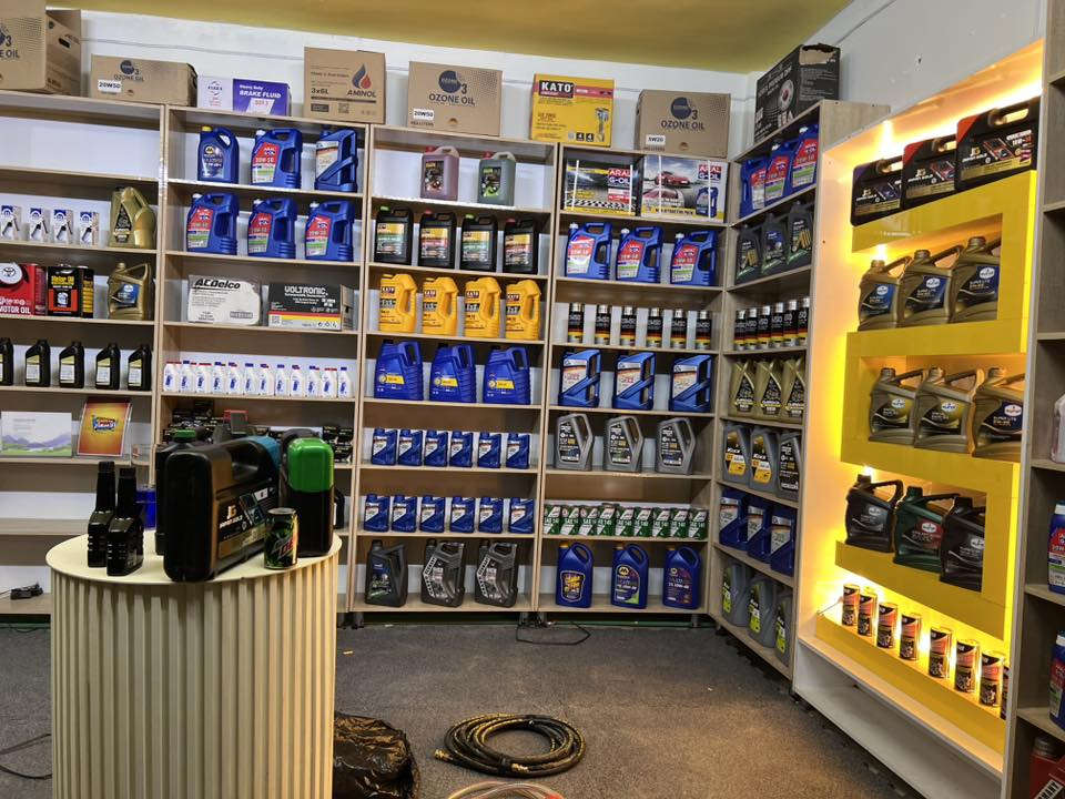 رفوف جديده جداا للبيع استخدام شهر ***********
