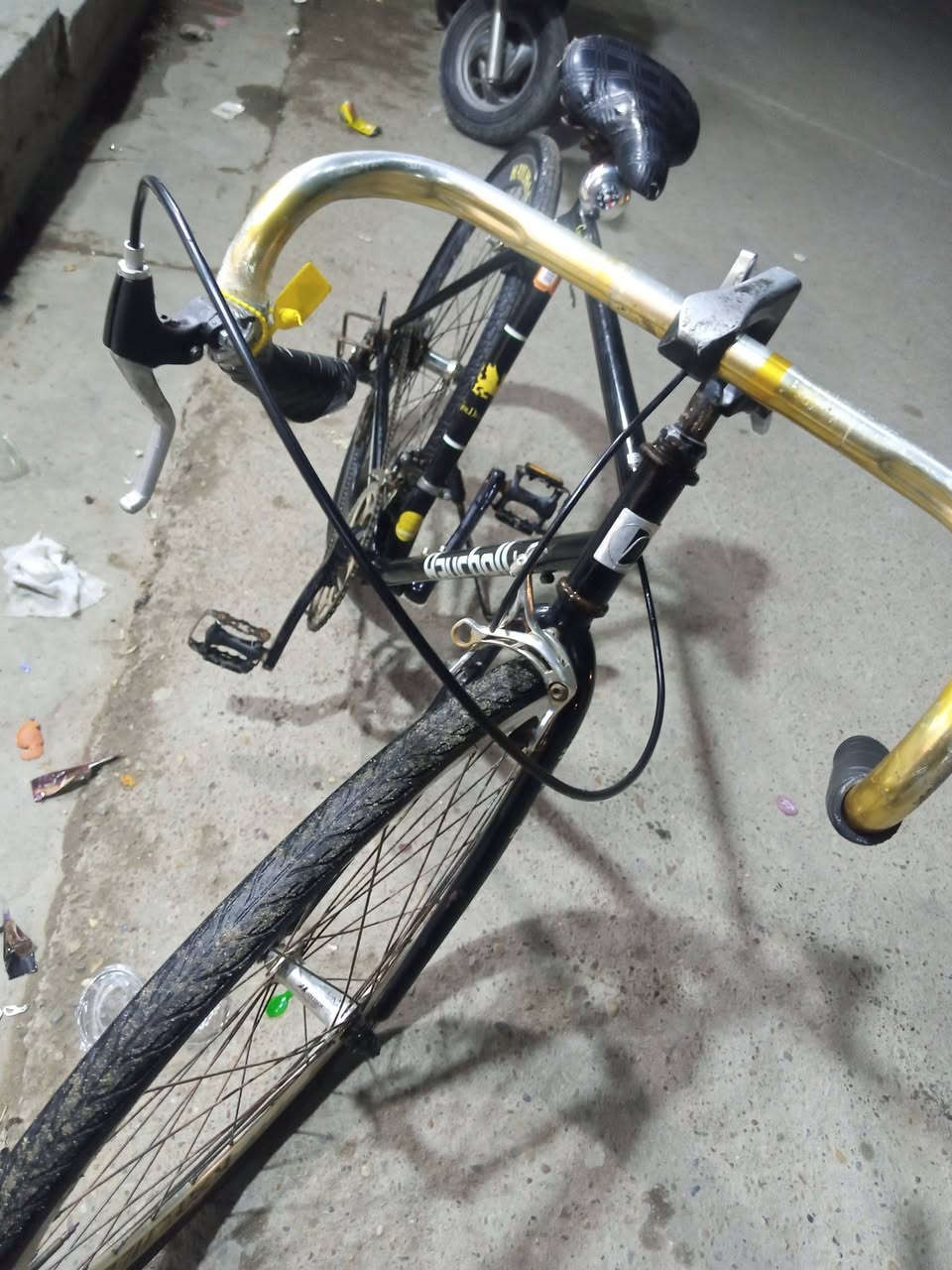 السلام عليكم من رخصت الادمن وافق على المنشور 🌹  C700  
البيع بايسكل جديد مستخدام قليل سريع طياره. 9 نمر بي. خفيف و سريع 
سعره 90 وبي مجال الشراي  هذه رقمي الشراي 
***********
عنواني مدينه.
