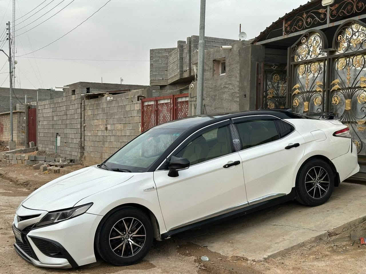 كامري تكسي دبي هايبرد صبغ عام بدون دواخل موديل 2019 معلايه 2023 مكفولة تحويل من راعيها بيع او مراوس حسب القناعه والسعر عل خاص *********** واتساب راسلني باي وقت
