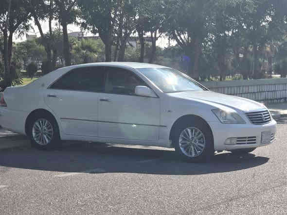 2005
مووس 
گيروو مةكينة بجووك 
2دووگمة 
شاشة 
تةبريت ساردووگةرم بةسراوة 
1بارجة بؤياخ 
4تايةو ويلي لؤك 
سعري 58مةجاليكي زؤر كةم 
شوين كةلار 
***********
