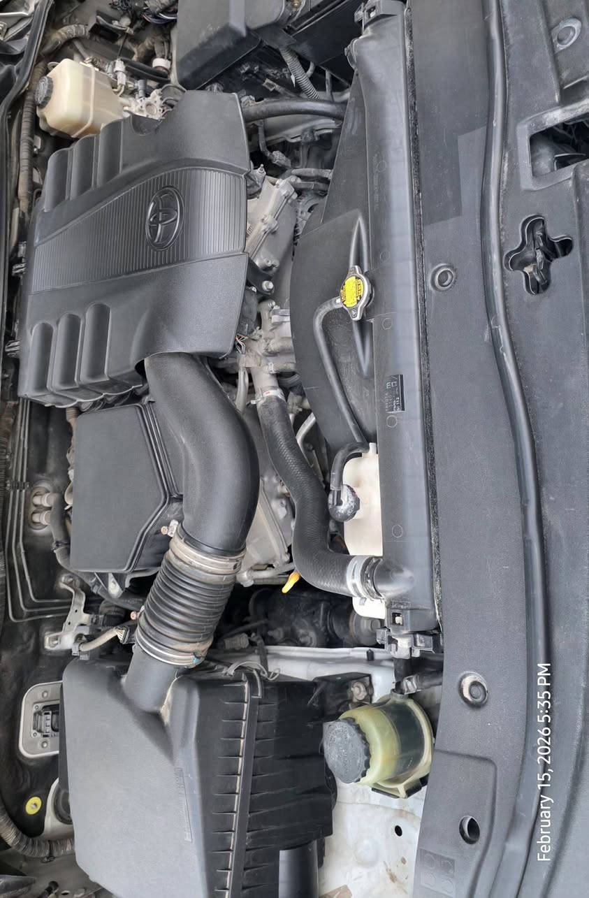 السلام عليكم لاندكروز ٢٠١٣ جديدة جدا ماشية فقط ٨٥ الف كيلو رقم بغداد هاتف ***********
