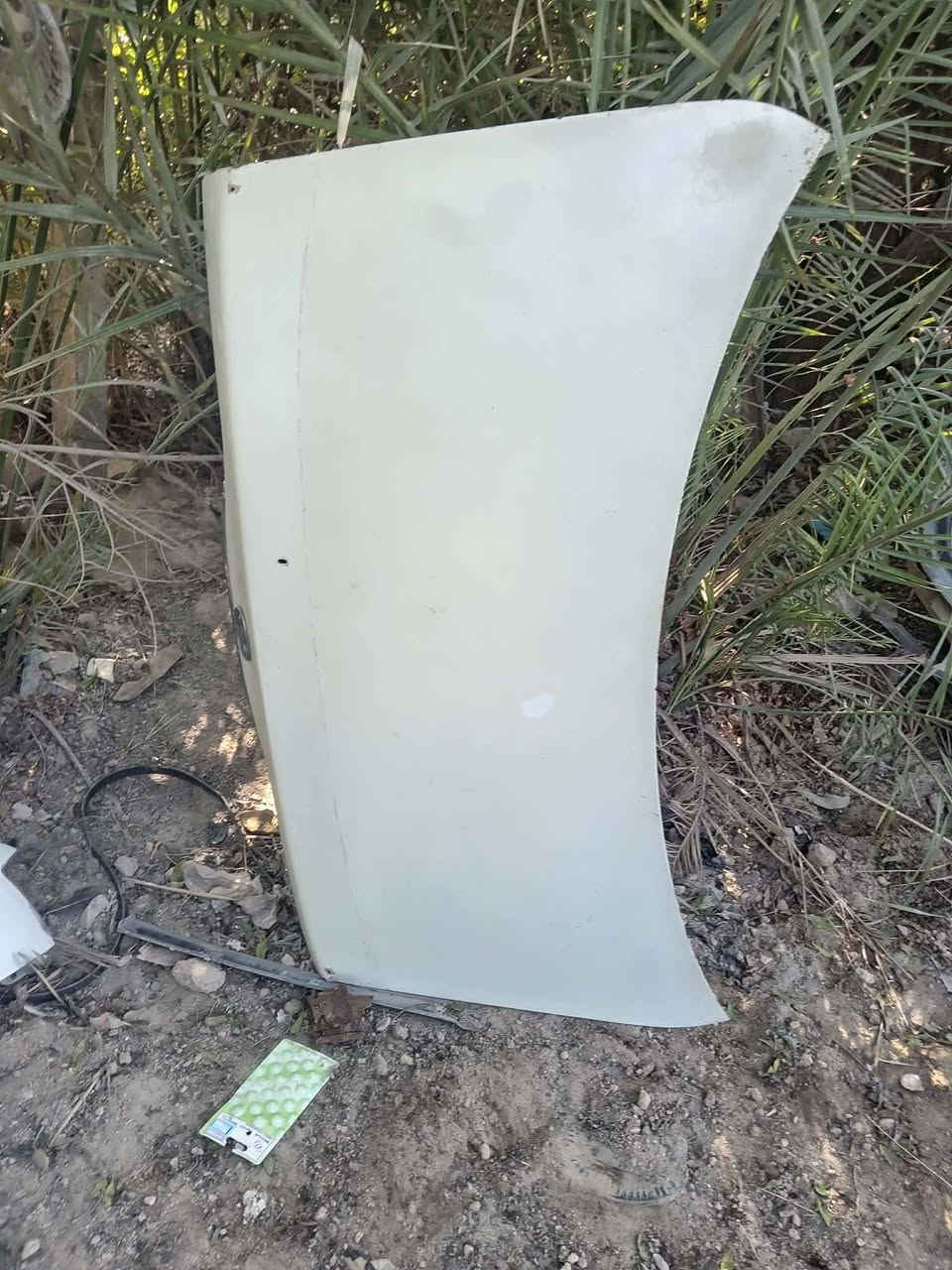 السلام عليكم فره كامله للبيع لايتات كريستال دعاميه مكان نجف سعر المناسب ***********
