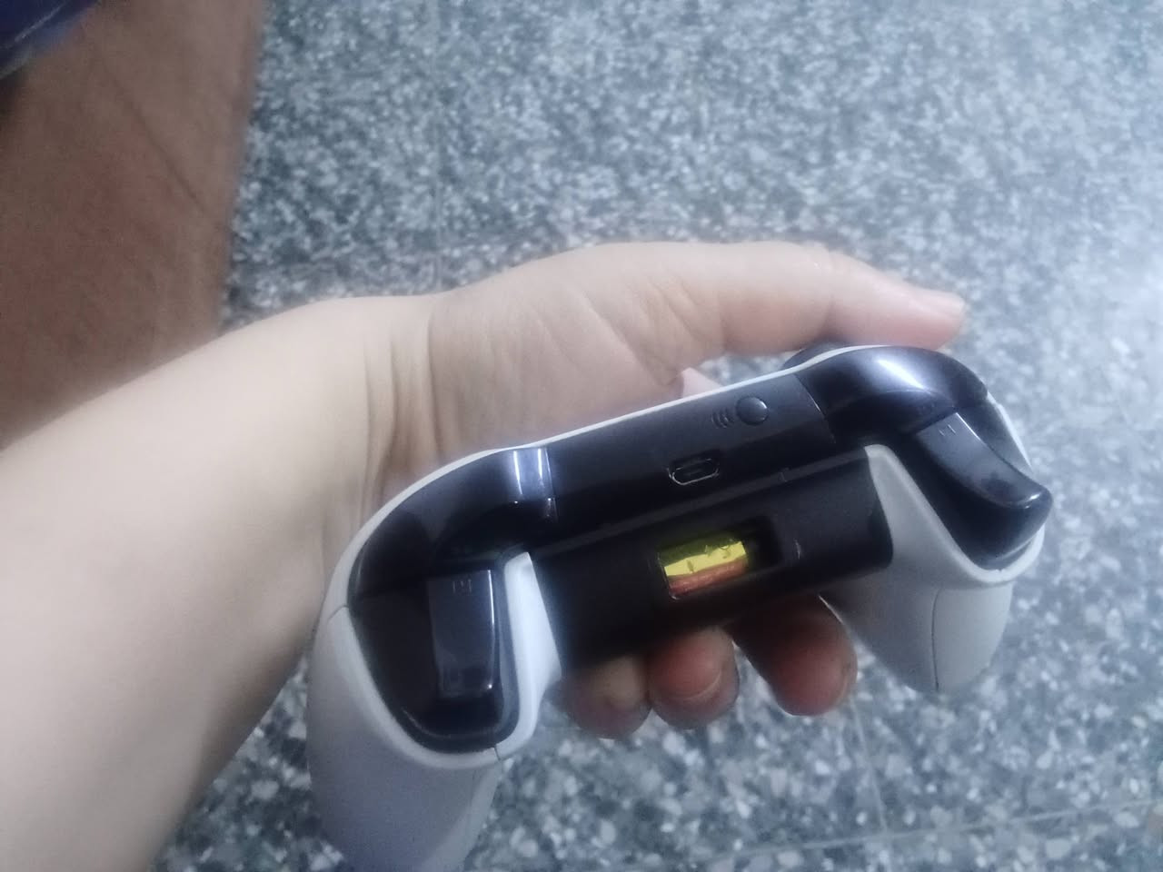 سلام عليكم يده XBOX ONE و هم ترهم للXBOX Series s\x جديده منا اخذتها منا عطل الXBOX و ما مستخدمها الله شاهد و طلعت نفسي منها من وره الXBOX اخذتها ب40 ابيعها ب30 قفل و ما عندي توصيل انته تجي تاخذها مكاني صلاح الدين


**إذا كنت صاحب هذا الإعلان وتريد حذفه لأي سبب، رجاءا أرسل رسالة إلى الدعم الفني**