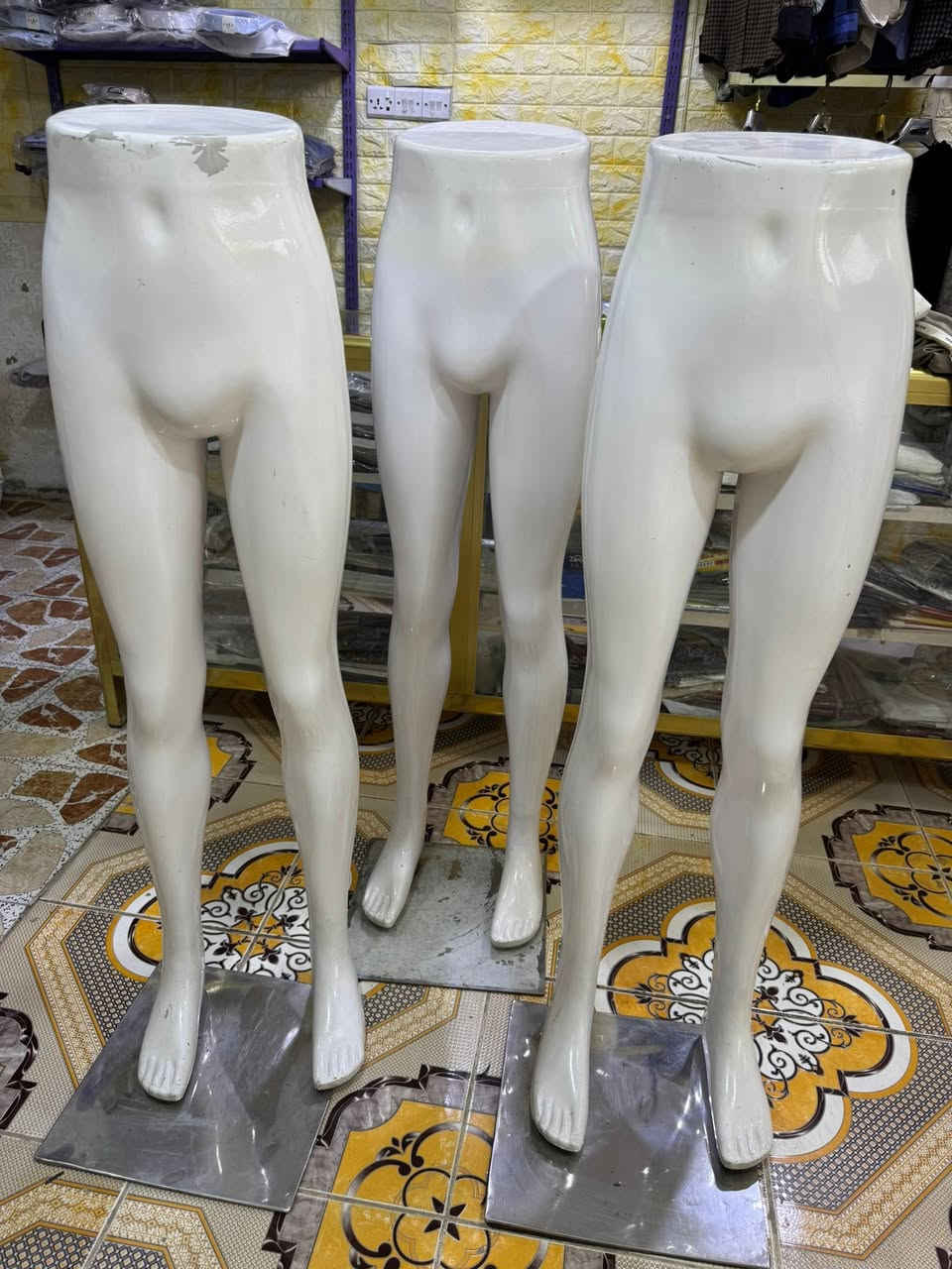 السلام عليكم مليكانات للبيع مستعملات قليل يعني اخو الجديد مليكانات الرجل ٤ قطع ومليكانات الصدر ٨ قطع لايوجد توصيل العنوان بغداد اليوسفيه .... مليكانه ثكيله ودرجه اولى👤🚹


**إذا كنت صاحب هذا الإعلان وتريد حذفه لأي سبب، رجاءا أرسل رسالة إلى الدعم الفني**