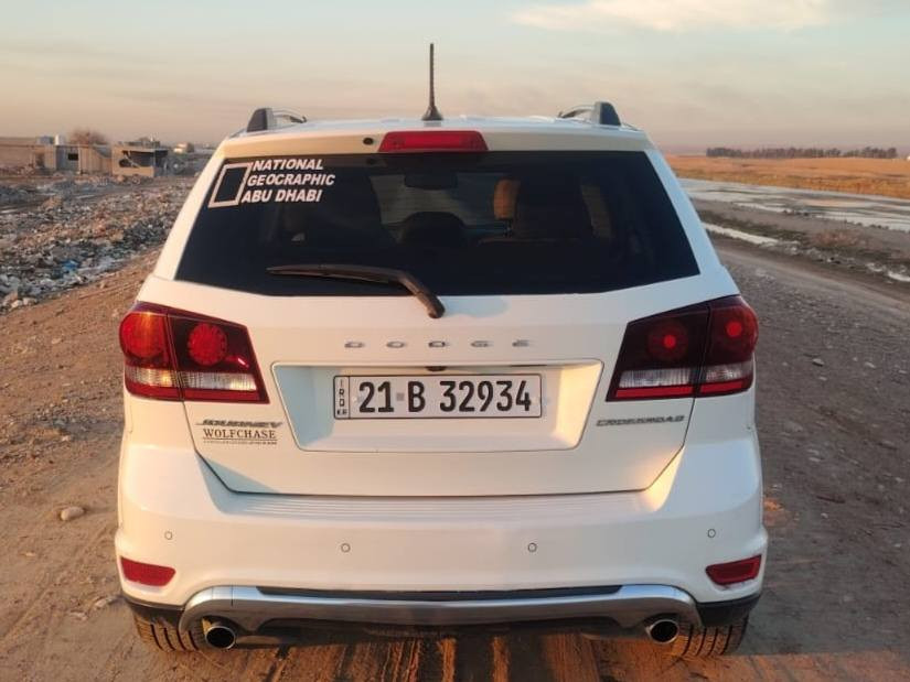 السلام عليكم..
دوج جورني موديل 2018 ابيض.. سبعة راكب.. ثلاث قطع تبريد مركزي..كامره خلفية.. حساسات خلفيه.. شاشة كبيرة.. بصمة أبواب.. كشنات جلد.. كشن السائق كهربائي.. ستة سلندر 3600.. ضررها جاملغ جهة السائق مبدل فقط وباقي كفالة رقم سليمانية جديد سنوية جديدة لحد 2030..
سعرها.. 155 $
 عنوان.. كركوك
للاستفسار اتصل بالرقم ***********
