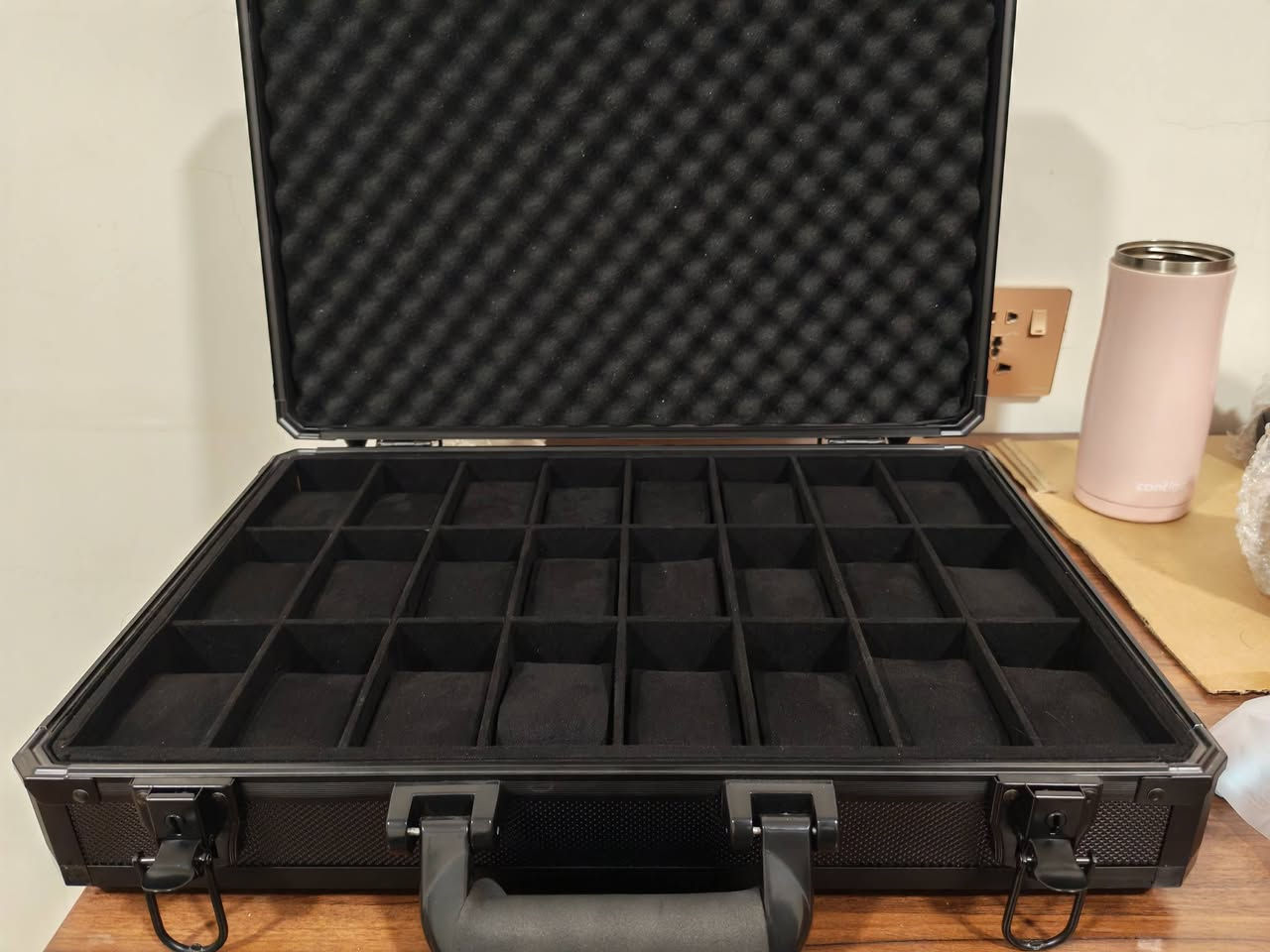 جديدة لوك مادة الصنع ألمنيوم تنقفل الداخل شامو تاخذ 24 ساعة
السعر 75


**إذا كنت صاحب هذا الإعلان وتريد حذفه لأي سبب، رجاءا أرسل رسالة إلى الدعم الفني**