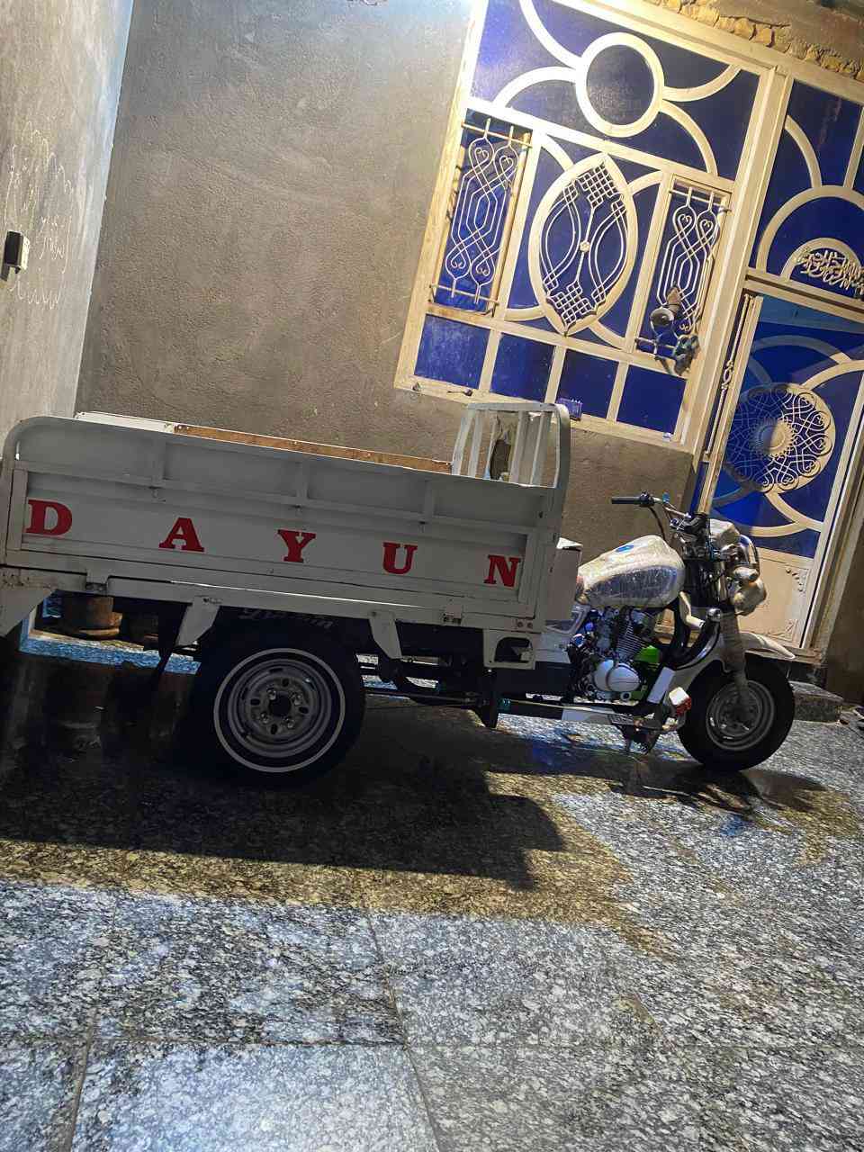 سلام عليكم ستوته للبيع جديده توه معمره ثاني تبديله دهن
ما نقصه شي كله اصلي ما بيه برغي تجاري 
مديل 2013
مكان ناصريه مركز حي اريدو
السعر خاص
الستفسار*********** متواجد بس واتساب
