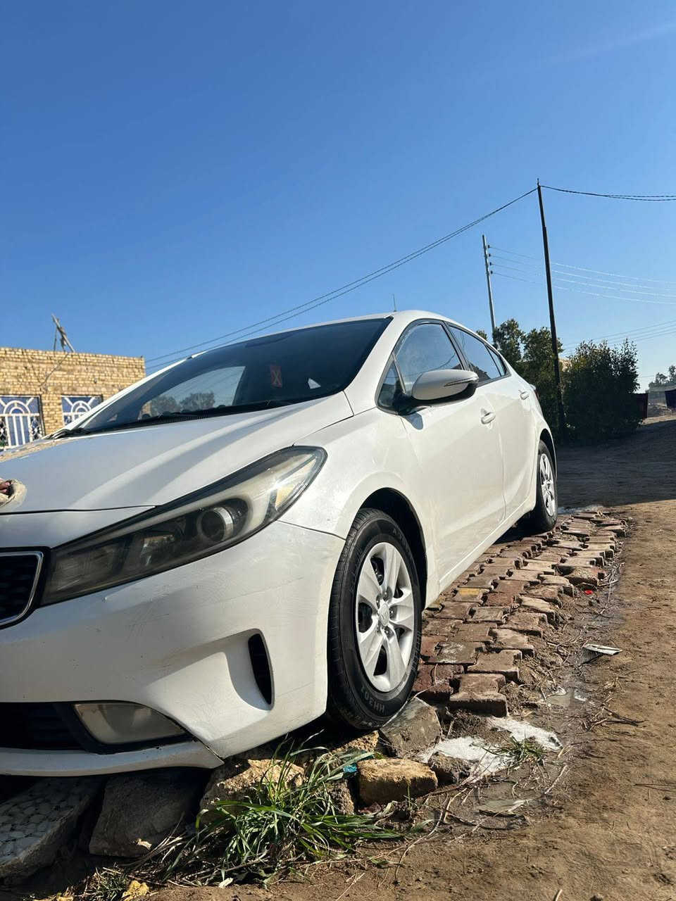 سلام عليكم سيرتو البيع. رقم مثنئ/2017 /  سياره كفاله عامه ما عده دوسه رش ولبقي كفاله. تبريد شرط مكينه مامفتوحه . تخم تاير      سنويه. 27. ? السعر /132 /   ***********
