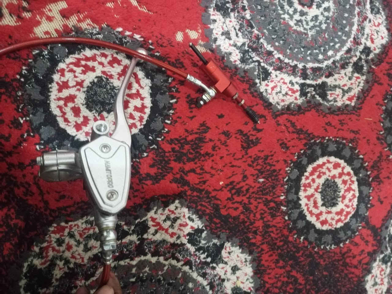 عنبار كلج اصلي للبيع السعر 30المكان كركوك سيطرت تازه الرئيسيه ***********
