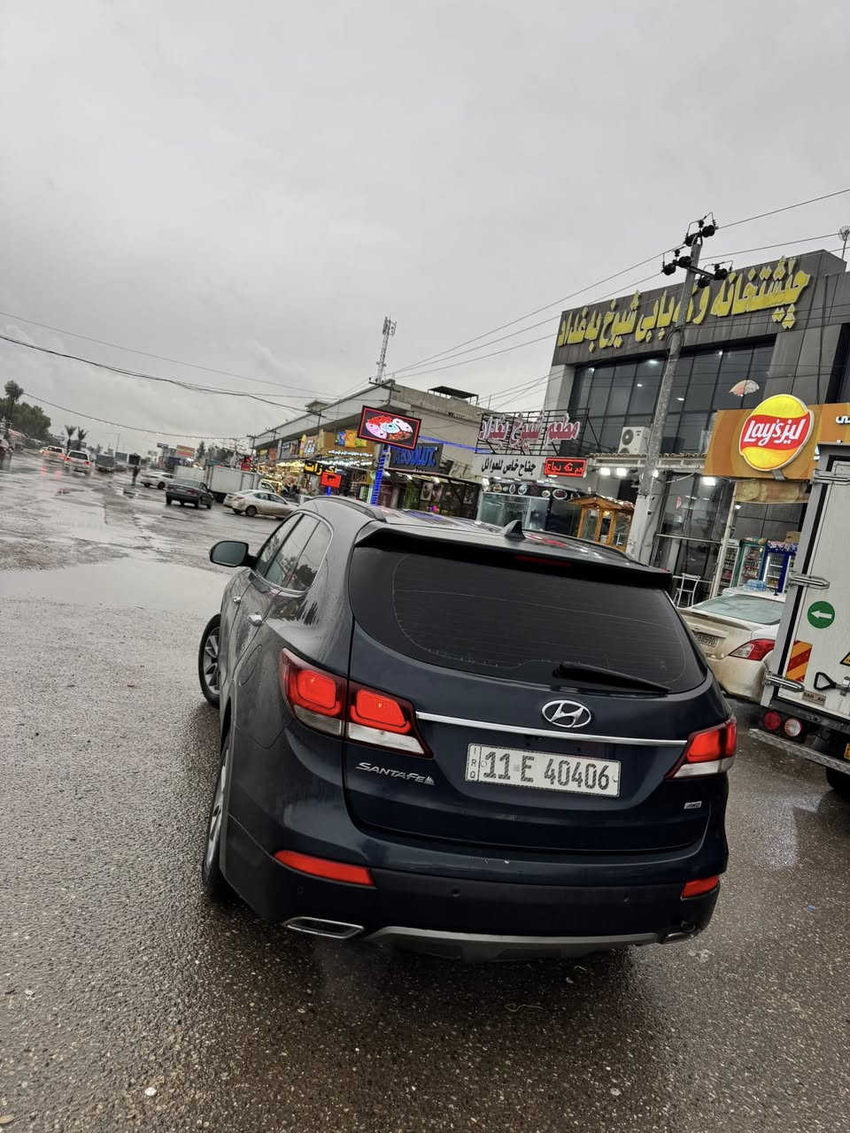 السلام عليكم 
سنتافي2017 امريكي 
بنيد + جاملغ تبديل بدون صبغ نفس الون
6 سلندر 7 راكب فور ويل 3انظمة قياده 
كير محرك كفاله ماشيه90mi
رقم بغداد بأسمي 
هاتف 
***********
السعر 172 وبيها مجال
