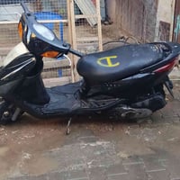 للبيع دراجه كامله اي نقص مابيها شغاله سلف وهندر  سعر300  بغداد الحريه ...