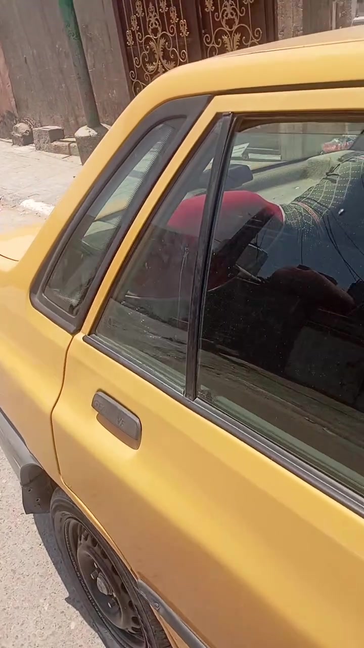 السلام عليكم سياره سا***********يبه للبيع سعر سعر 26 جير وماكينه جاهزات تبريد لي كبير بكربلاء حي الغ
