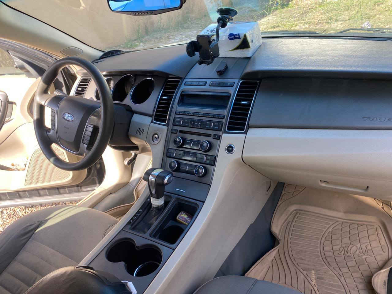 السلام عليكم اعضاء الكروب المحترمين السلام عليكم فورد تورس للبيع م ٢٠١٠ سنوية لل٢٠٢٧ وهزة لل٢٠٢٦ مكينة وكير اطارات جيدة تبريد وتدفية مكان السيارة في خانقين سيروان *********** رايدها ب٩٠
