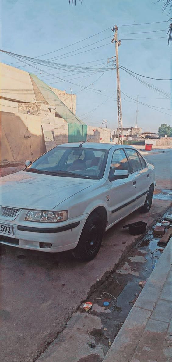 السلام عليكم سمند 2011 رقم كربلاء بأسمي بيها قطعتين صبغ جاملغات خلفية 40$ وبيها مجال قليل ***********
