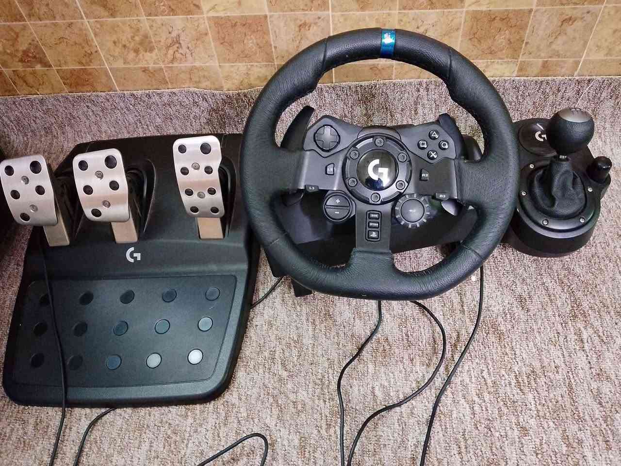 Logitech g923 🔥🔥
گێر و سوکانی و پێداڵی لۆگیتیک زۆر پاک و کەم بەکارهاتو کۆتا مۆدێلیتی بۆ پلەیستیشن و pc بەکاردێت هەمو شتێکی بە شەرت 

الدرکسون logitech g923 کلش نضافە مع گیر کل اشیاء بیلادی مستعمل قلیل و اخر مودیل logitech أربيل, العراق


**إذا كنت صاحب هذا الإعلان وتريد حذفه لأي سبب، رجاءا أرسل رسالة إلى الدعم الفني**