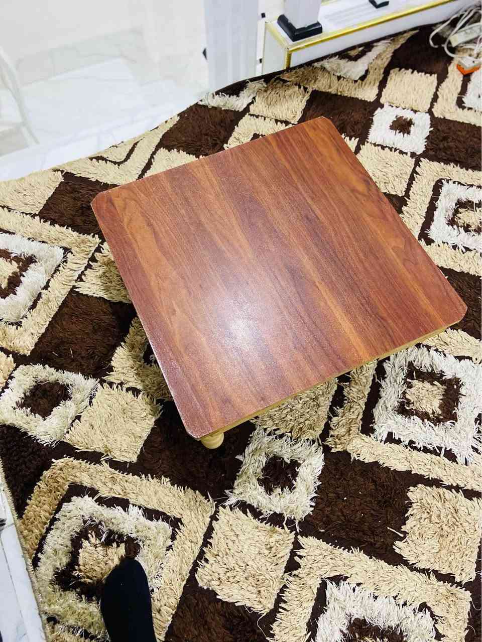 ئەم مێزە پاک و بێ عەیبە هەم فەرشی نان خواردنە هەم بۆ نانخواردنیش دەبێ ٢٥ هەزار 
هەولێر Singapore


**إذا كنت صاحب هذا الإعلان وتريد حذفه لأي سبب، رجاءا أرسل رسالة إلى الدعم الفني**