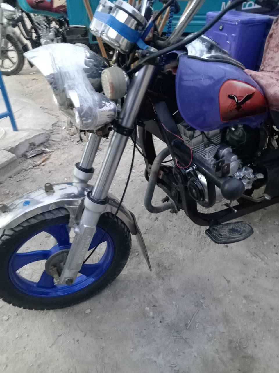 السلام عليكم ستوته للبيع موديل 20 محرك 24 ستوته كلك للبيع مستعجل مكاني بكربلاء قرب مدينه سيد الاوصياء رايدها مليون و600 فيها مجال رقم  ***********
