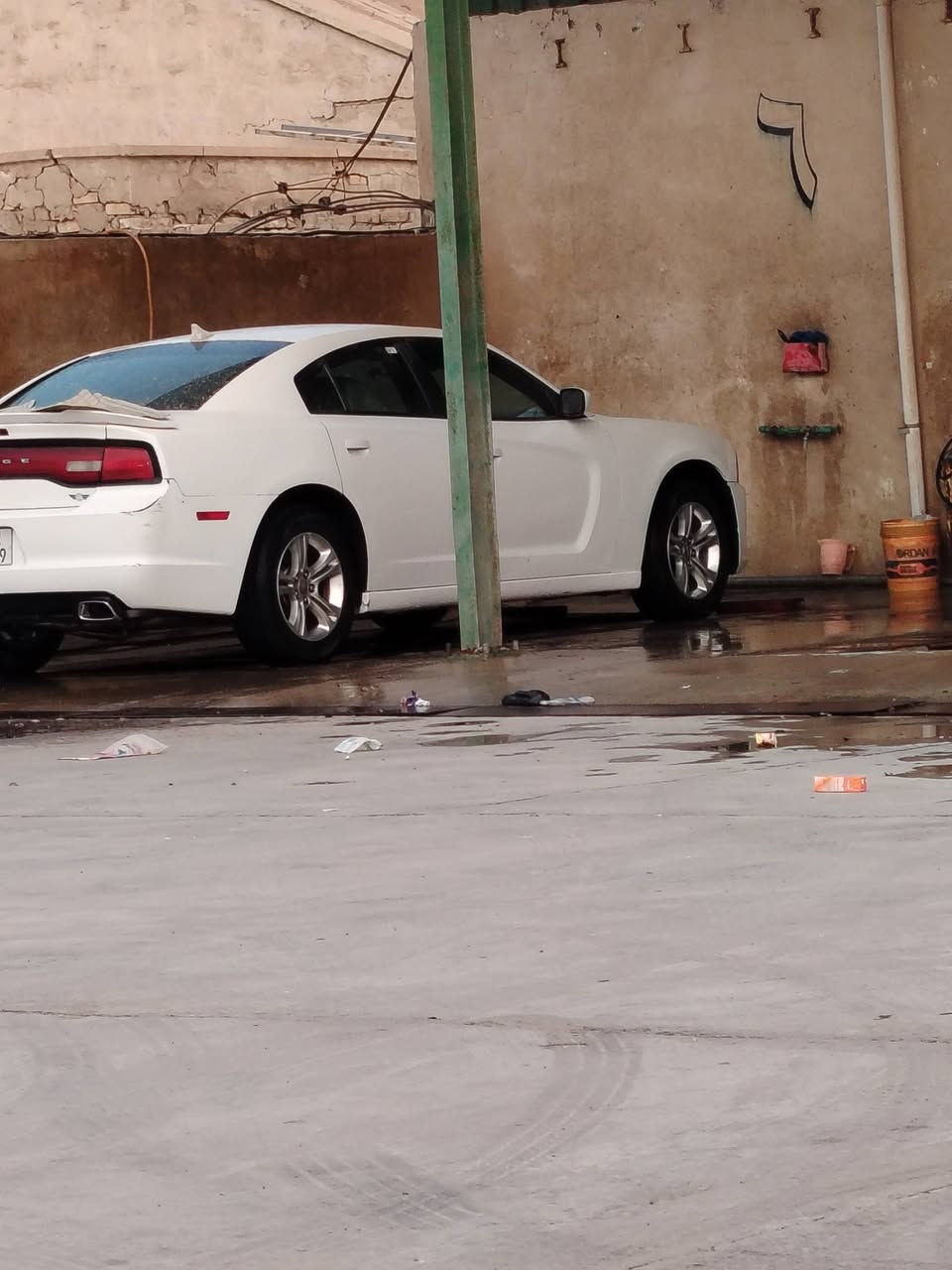جارجر 2014 اصل مكينه ٦ كير عصا.. سياره جاهزه رقم بصره باسمي ١٤٥ بيه مجال مراوس حسب قناعه مكان ميسان ***********

