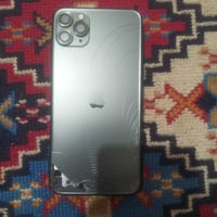 ايفون 11 برو ماكس • ضهر مكسور • قفل