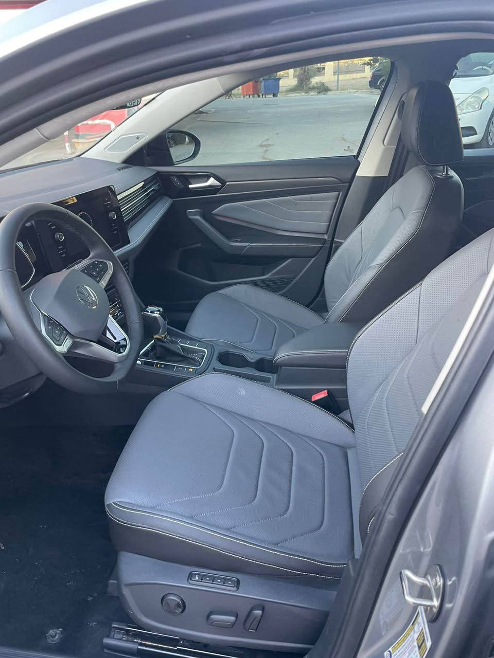 Jetta sel 2025 8mil royshtwa sbux Yak parcha jamlxe peshe 
zhmaray mobile:*********** أربيل, العراق
