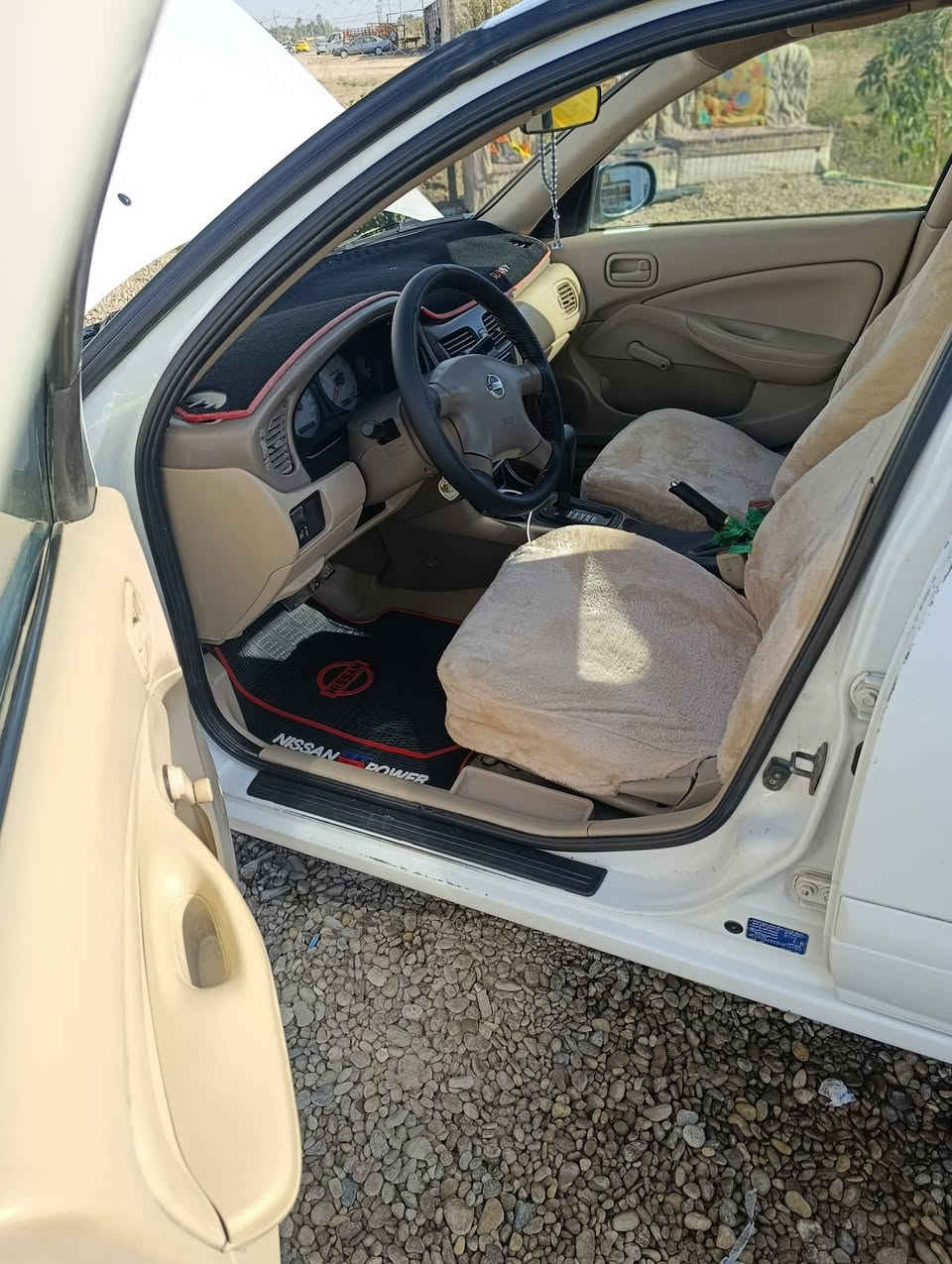 نيسان سني موديل 2005 بدي ياباني المرغوب السونار مرفق مع الصور رقم نجف بأسمي تحويل مباشر سياره نضيفه 
السعر $85 وبيه مجال للشراي 
اللاستفسار ***********
