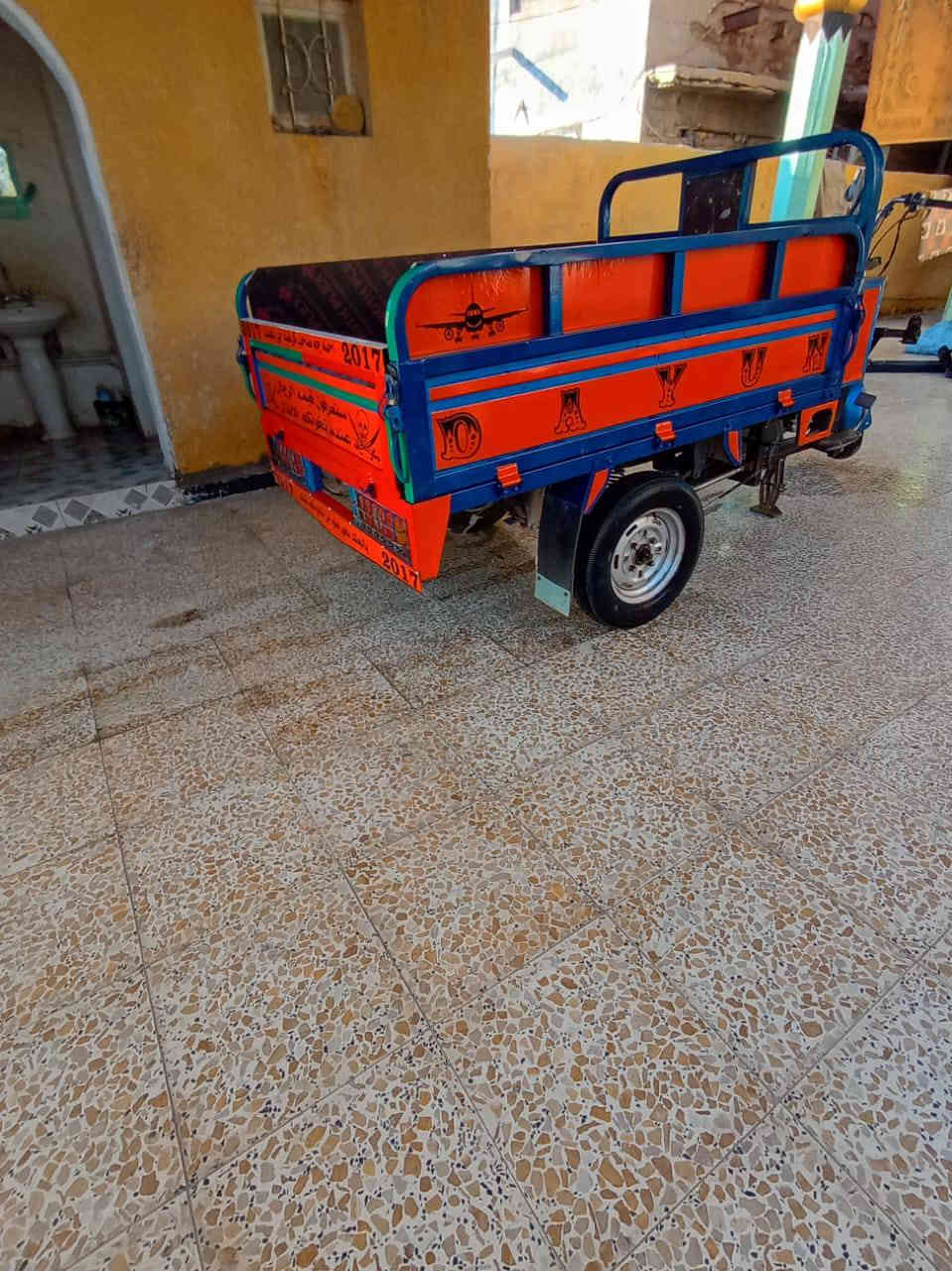 سلام وعليكم ستوته البيع
مديل 2017 مكفولة كهربايات كله شغاله سلف نكره تخم تاير جديد مكان كوت الحي ‏‪***********‬‏
