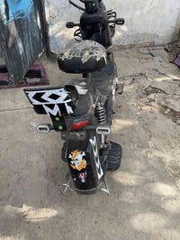 دراجه شحن شغاله كامله وبطارياتها حيل زينها السعر 175 وبيها مجال قليل ح...