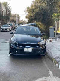 كيا k3 موديل ٢٠٢٠ فول ماعدا فتح تبريد قطعتين كشنات حار بارد رادر امامي...