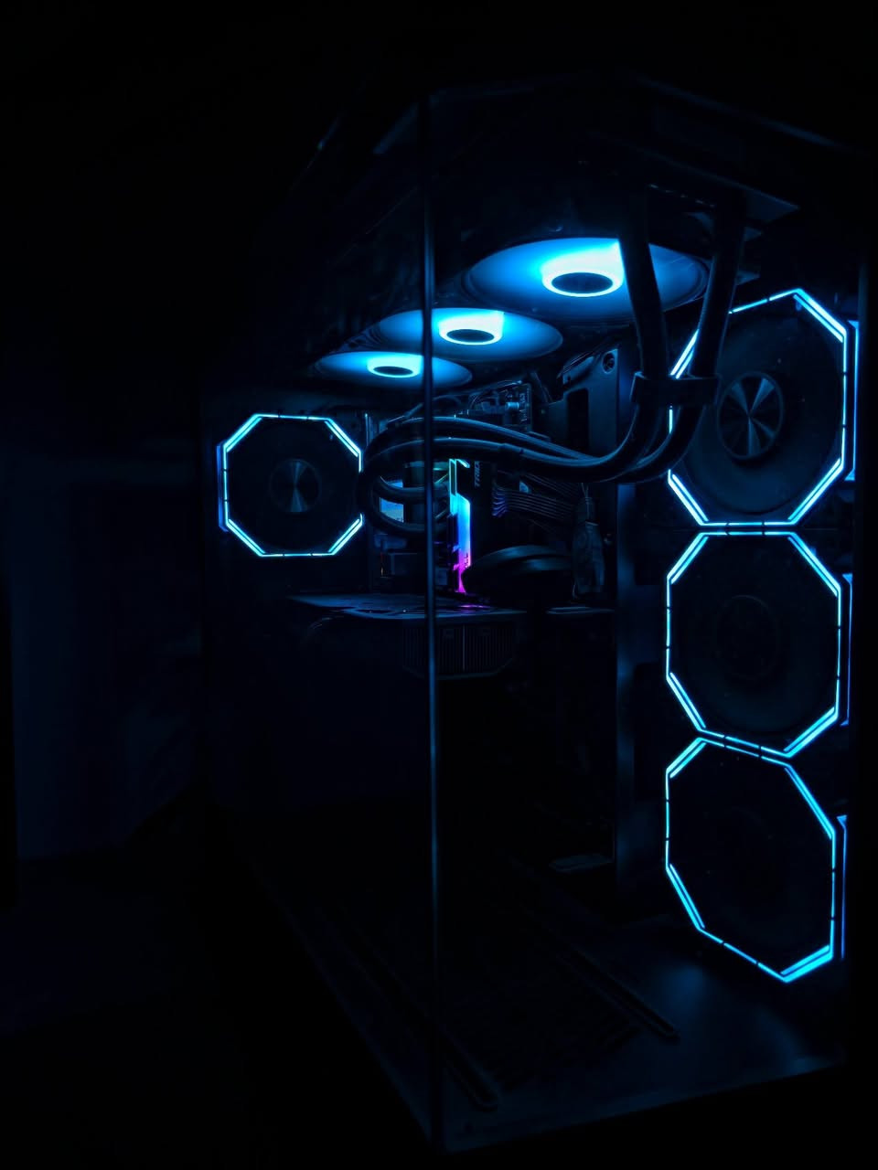 Pc للبيع
I5-14400f

 GIGABYTE B760M K V2 DDR4

ZOTAC 5060TI TWIN - 16GB

G SKILL (2*8) 3600MHz

Teamgroup 1TB 7400MB/S GEN 4

PSU DARKFLASH 750W 80 PROZE

THERMALRIGHT FROZEN 360 BALCK ARGB 

LIQUID

Dark flash Dy470 mid tower blackط

السعر : 1.475.000 قفل
( الجديد بالسوك 1.650.000 وفوك ) 

العنوان بغداد - الكرادة 

🔴 لا يوجد توصيل 

***********
