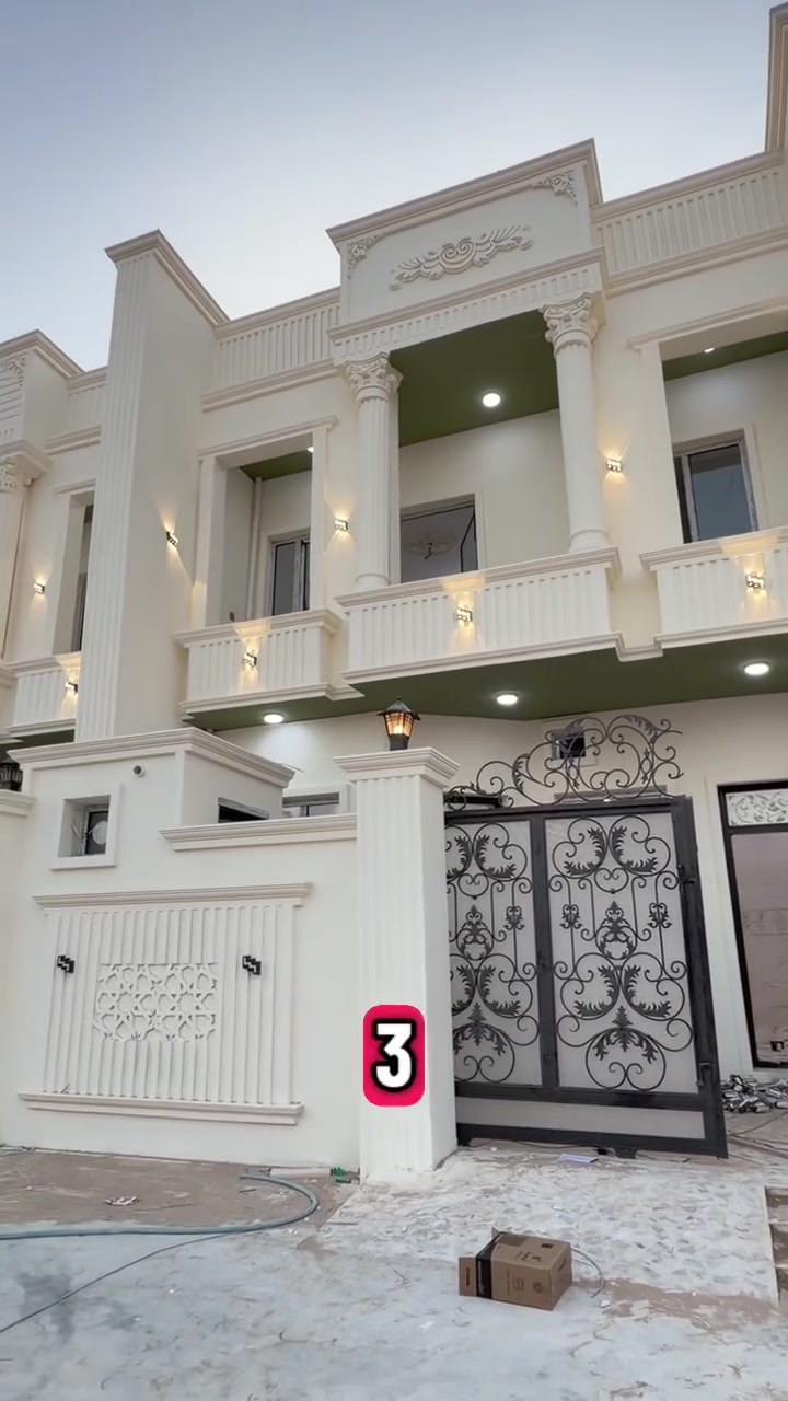 🏡 بسم الله الرحمن الرحيم
للبيع دور توينات عدد (3) – تكريت / الديوم / منطقة التصنيع

✨ تشطيبات حديثة وشغل درجة أولى ✨

📐 المساحة: 100 م²

📏 الواجهة: 6.75 م

📏 النزال: 15 م

🔹 يتكون كل دار من:

* 3 غرف نوم 🛏️

* استقبال

* صالة وسطية

* مطبخ

* 3 مجاميع صحية 🚿

🔹 المواصفات:

* سحب مغربي

* تطريزات وديكورات مميزة

* تشطيبات فاخرة

* مواد بناء وشغل درجة أولى

📍 الموقع: تكريت – الديوم – منطقة التصنيع

📞 للاستفسار والاتصال:

***********

فرصة مميزة للسكن والاستثمار، والعدد محدود. 🏡✔️
