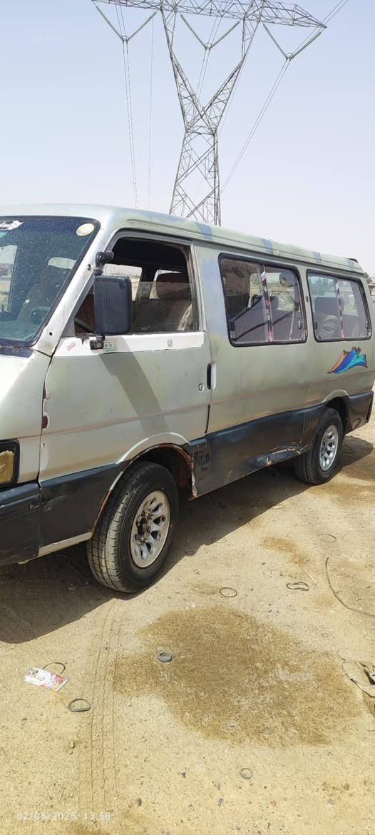 السلام عليكم كيه بسته للبيع 
كاطعه كرنك السعر 9 ورقات 
***********
