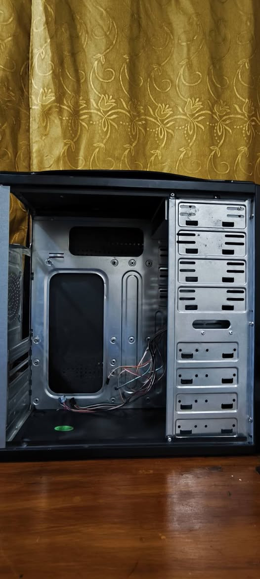 قطع زايدة للبيع
كيس فارغ مع وايراته
بورسبلاي 250 واط
هارد 1 تيرا ما يربط بالحاسبة
قيم بما يرضي الله


**إذا كنت صاحب هذا الإعلان وتريد حذفه لأي سبب، رجاءا أرسل رسالة إلى الدعم الفني**