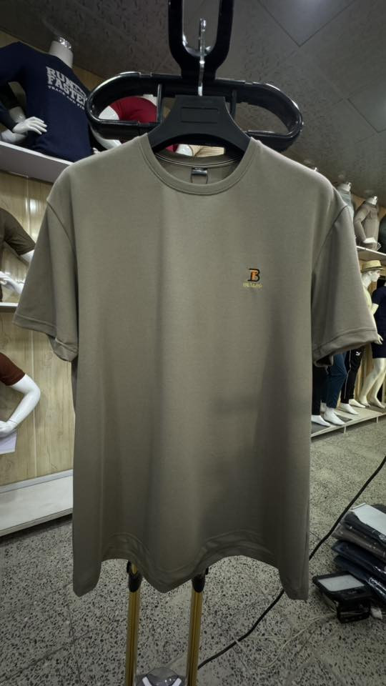 #تيشيرت رجالي #حلقة 
#السعر  7,000 فقط 🔥🔥
#القياسات  L- XL- 2XL- 3XL
#العنوان 📍 #طوزخورماتو 🗽 داخل السوق الكبير 🚦بناية مصرف التقاعد القديم 🏦 قرب الفرع الثاني لبيت العطور
  ***********   #واتساب
